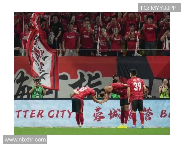 成都足球队团队协作的力量与魅力解析助力球队崛起之路