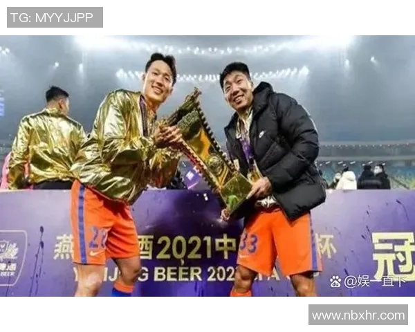 一沸引发热议的足球明星究竟是谁他的传奇故事和场上表现如何